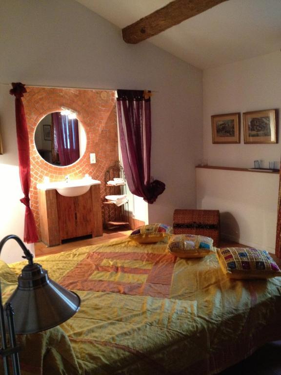 Bed and Breakfast Les Jardins Du Rebaut Béziers Zimmer foto